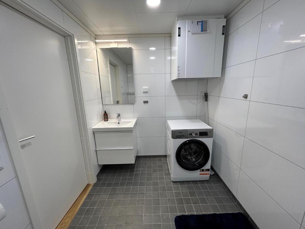 Lofoten Studio Apartment, Vestermyrveien 11 สโวลแวร์ ภายนอก รูปภาพ