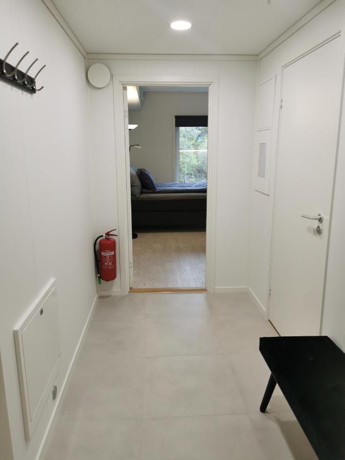 Lofoten Studio Apartment, Vestermyrveien 11 สโวลแวร์ ภายนอก รูปภาพ